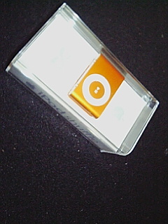 iPod shuffle orange